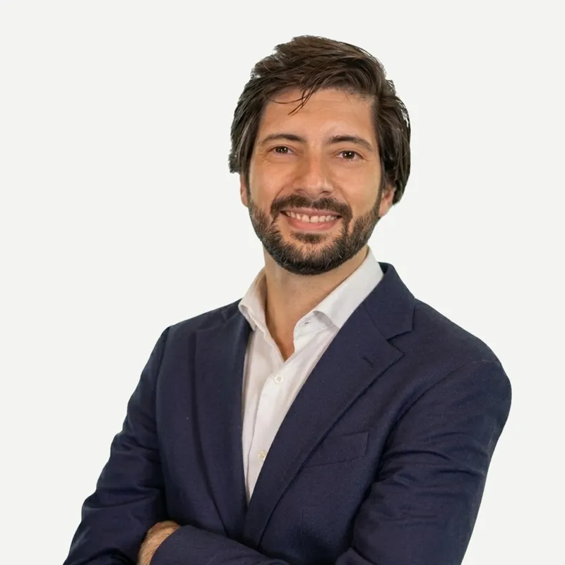 Antonio Kritsinelis Filho, Senior Structured Credit Analyst