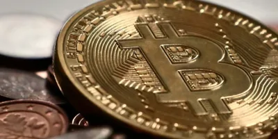 Bitcoin se mantém acima de US$7000 após baixa em agosto