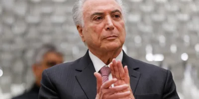 Temer volta atrás e não reajustará salário de servidores em 2019