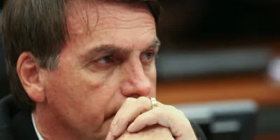 Resumo da terça-feira em política e negócios: Bolsonaro no JN, renovação da Gol