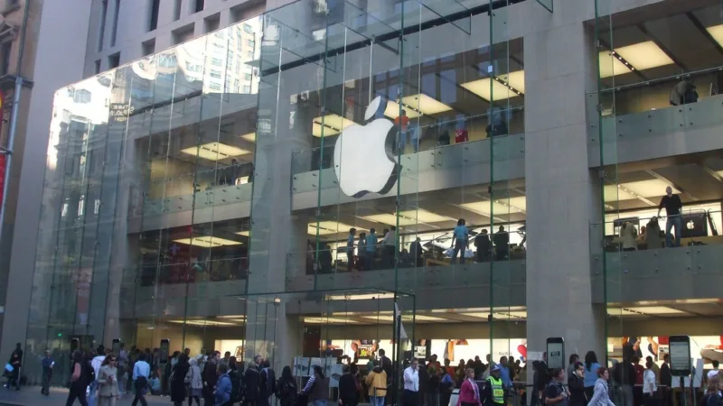 Ações sobem e Apple é a maior empresa dos EUA em valor de mercado