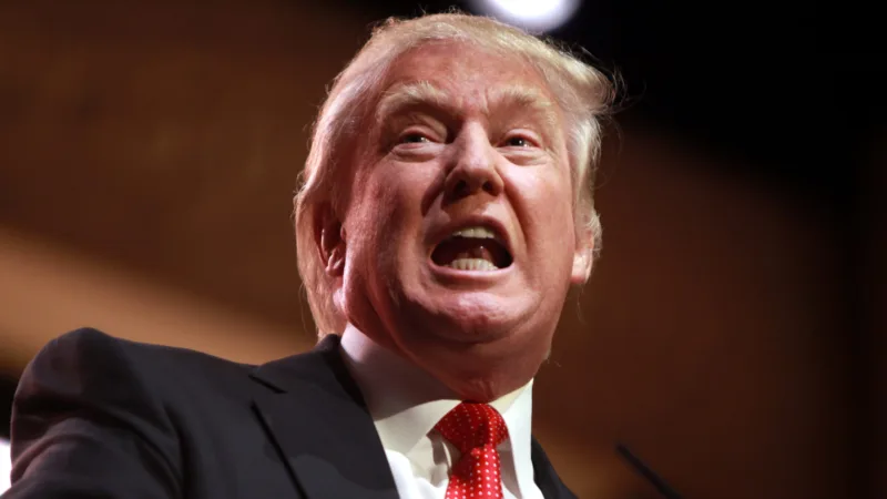 Trump ataca novamente o Federal Reserve