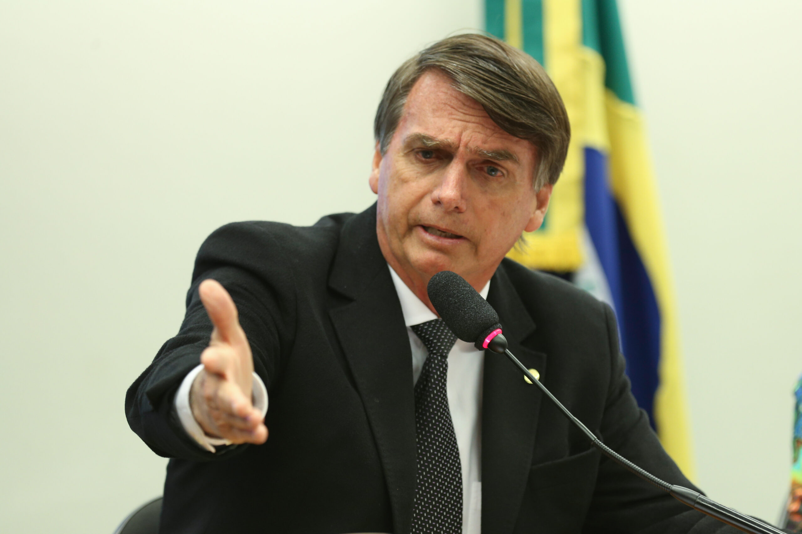 Ibope: Bolsonaro lidera, Haddad cresce na disputa pelo segundo turno