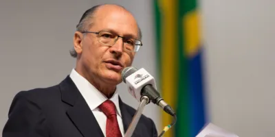 Alckmin: “O PT já está no segundo turno”