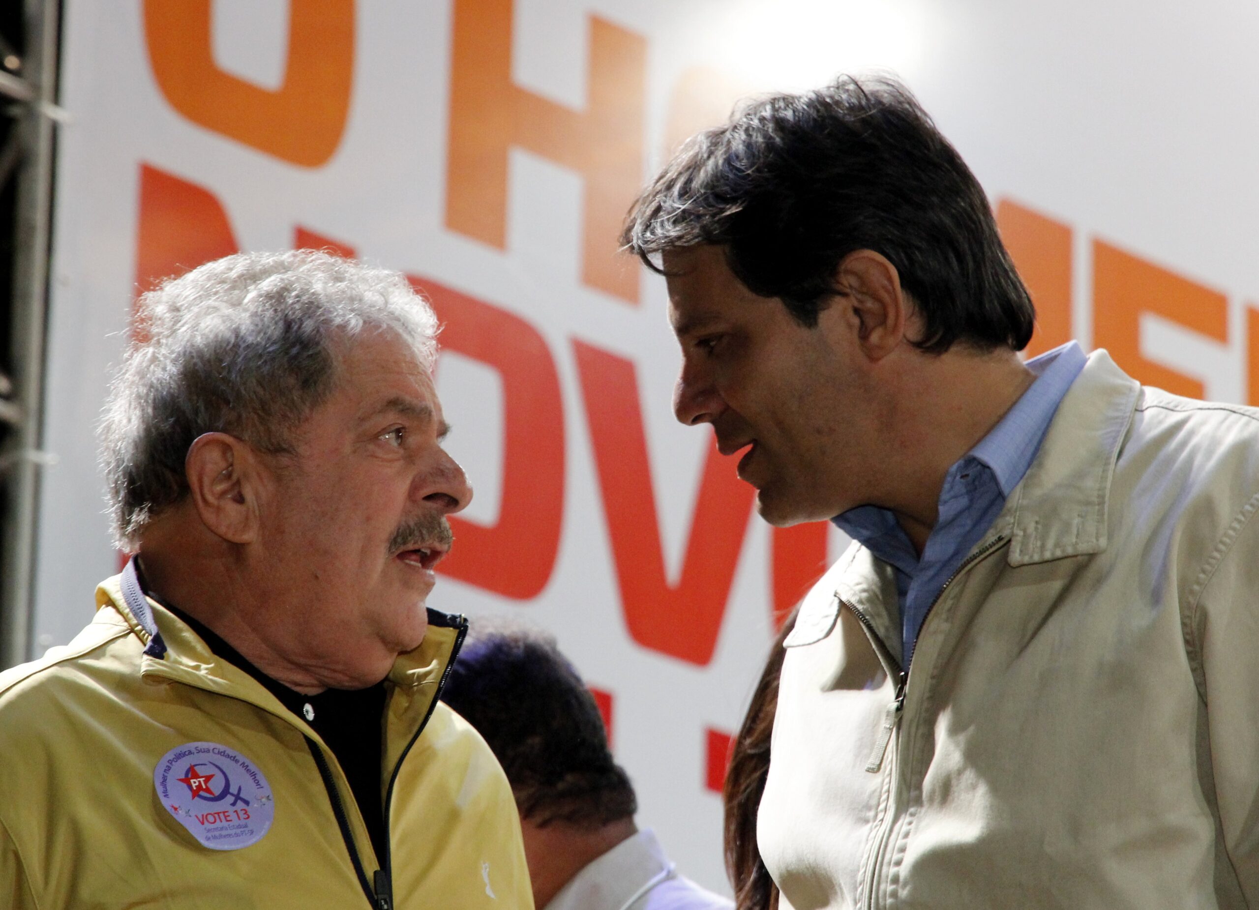 Fernando Haddad deve substituir Lula na corrida eleitoral em cima do prazo do TSE
