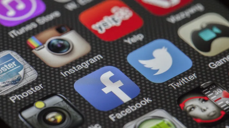 Por que um em cada cinco jovens cancelou seu perfil nas redes sociais
