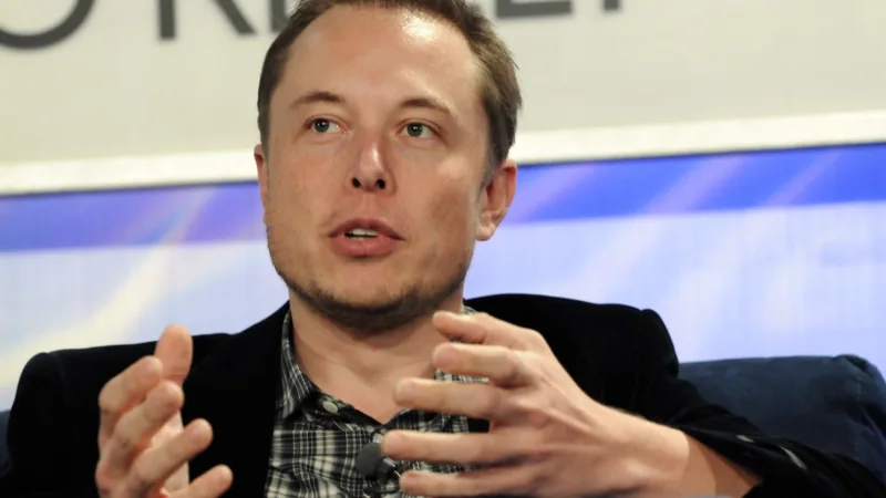 Conheça a vida de Elon Musk em 20 datas marcantes