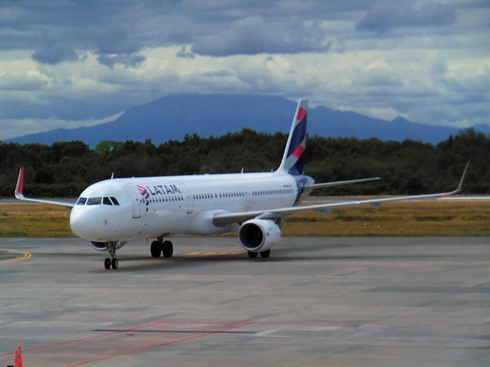 Latam irá integrar dez A320 que estavam na frota da Avianca