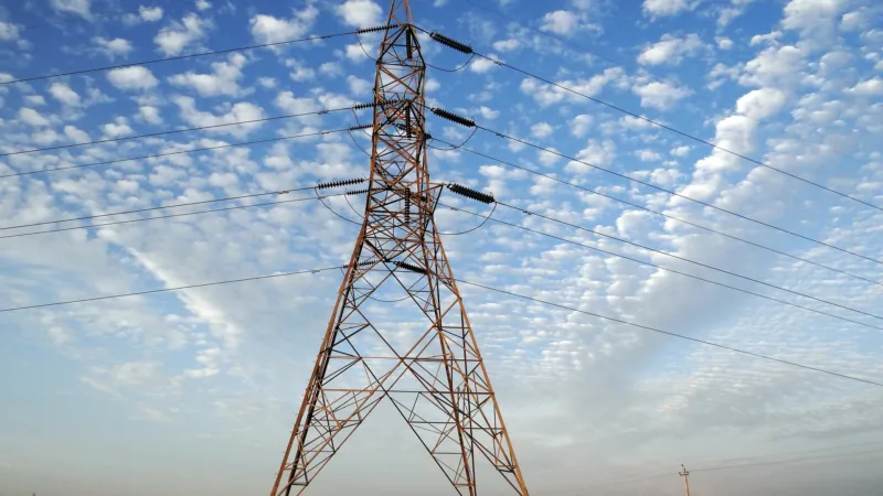 Brasil vai comprar energia da Venezuela para abastecer Roraima
