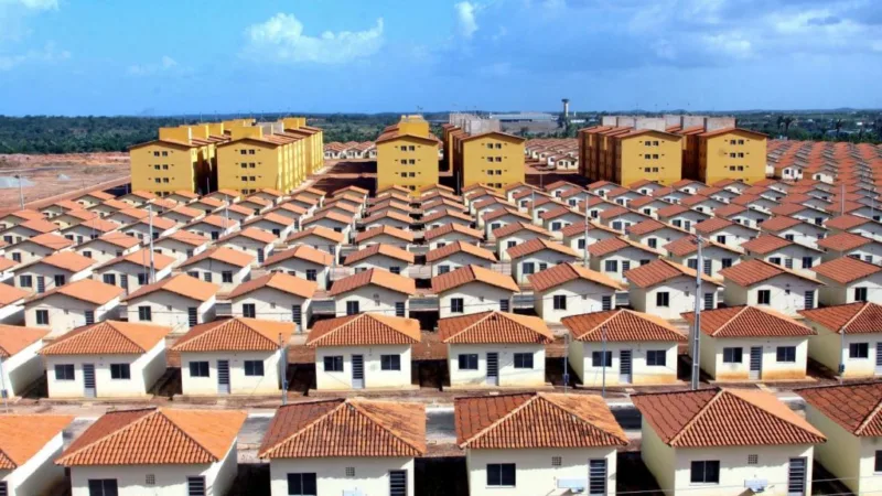 MRV tem alta com otimismo no setor imobiliário; Ibovespa cai e dólar sobe