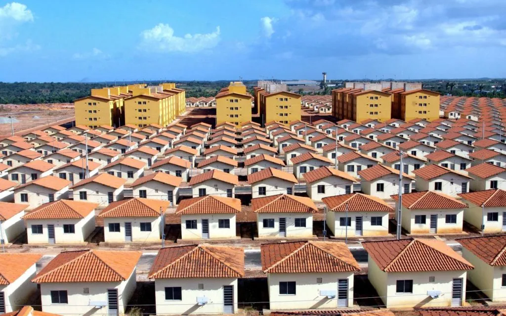 O substituto do Minha Casa Minha Vida (MCMV), o Casa Verde Amarela, deve ser lançado nessa terça-feira (25).
