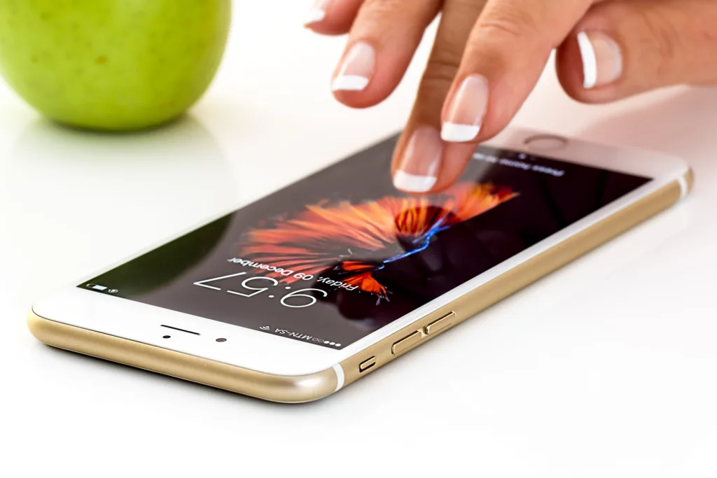 Justiça China proíbe venda iPhone Apple