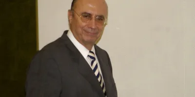 Henrique Meirelles vota no centro da cidade de São Paulo