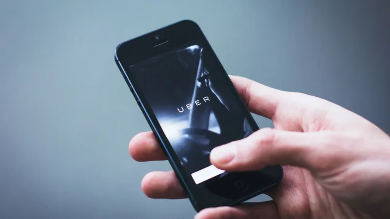 Tarifas da Uber sobem em dia de paralisação mundial