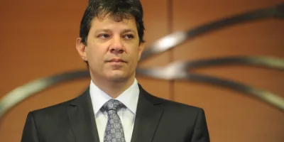 Fernando Haddad (PT) vota para segundo turno das eleições