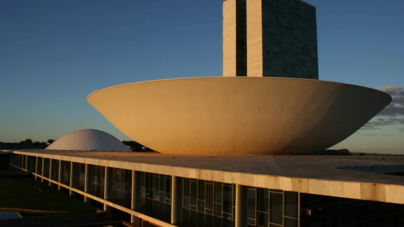 PSL apresenta proposta de imposto único sobre movimentações financeiras