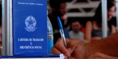 Governo prepara medida de troca de funcionários para gerar empregos