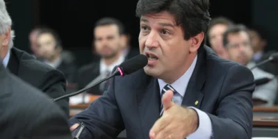 Novo ministro da Saúde é anunciado por Jair Bolsonaro