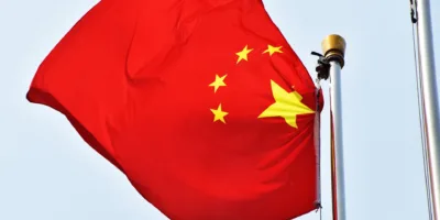 China: atividade industrial cresce em março pela primeira vez em 4 meses