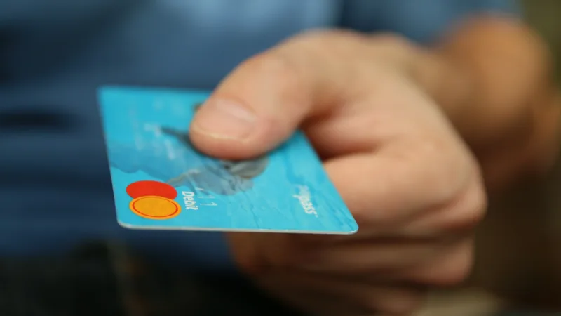 Cade analisa suposta prática anticompetitiva de cartões