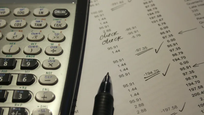 Demanda por crédito tem avanço de 5,8% em outubro