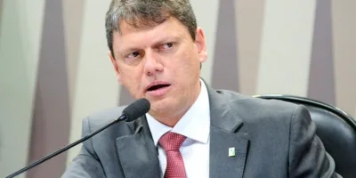 Bolsonaro anuncia Tarcísio Gomes de Freitas como novo ministro da Infraestrutura