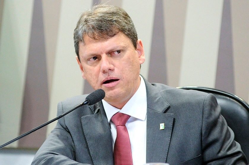 Bolsonaro anuncia Tarcísio Gomes de Freitas como novo ministro da Infraestrutura