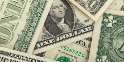 Dólar operando em alta aguardando novidades sobre a reforma