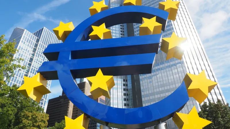 PIB da zona do euro cresce apenas 0,2% no segundo trimestre