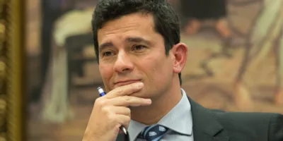Sérgio Moro comandará superministério da Justiça de Bolsonaro