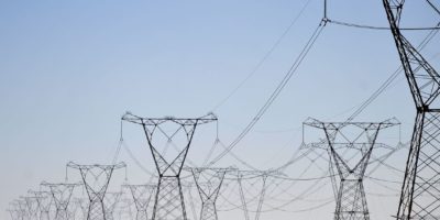 Consórcio Oliveira Energia Atem assume distribuição de energia elétrica no AM