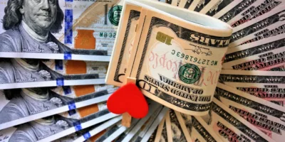 Boletim Focus reduz fechamento do dólar em 2019 a R$ 3,75
