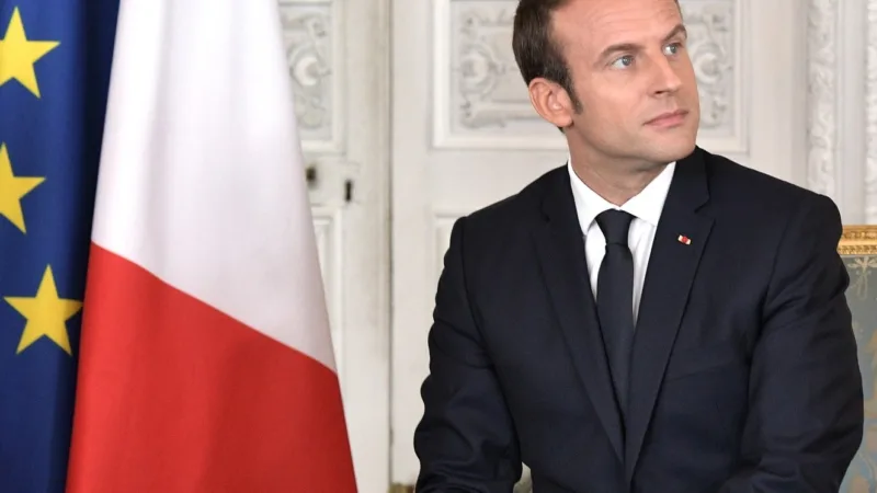 Governo Macron suspende alta nos combustíveis para encerrar protestos