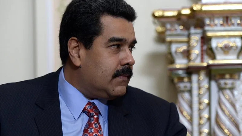 Fechamento da fronteira da Venezuela com a Colômbia gera confronto