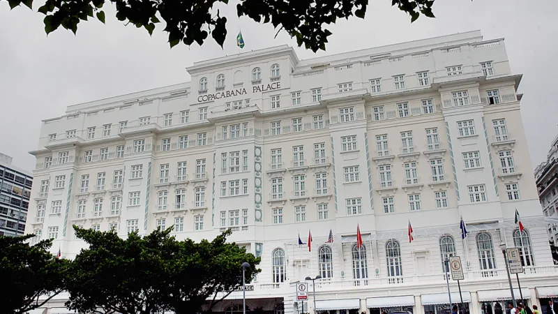 Louis Vuitton compra rede do Copacabana Palace por US$ 3,25 bilhões