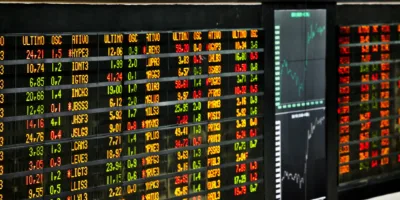 Ibovespa recua -0,82% e chega a 88.115,07 pontos