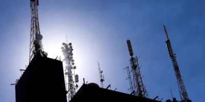 Investimentos em telefonia celular tem alta de 12%