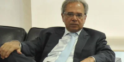 Paulo Guedes descarta fim de livre comércio com o México
