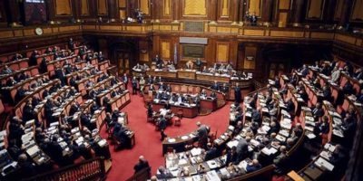 Parlamento da Itália aprova lei orçamentária
