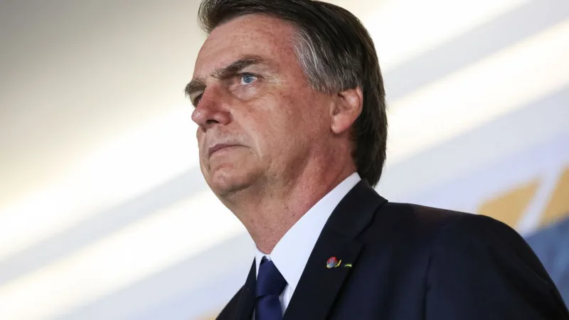 Bolsonaro volta a dizer que militares serão inclusos na reforma da Previdência