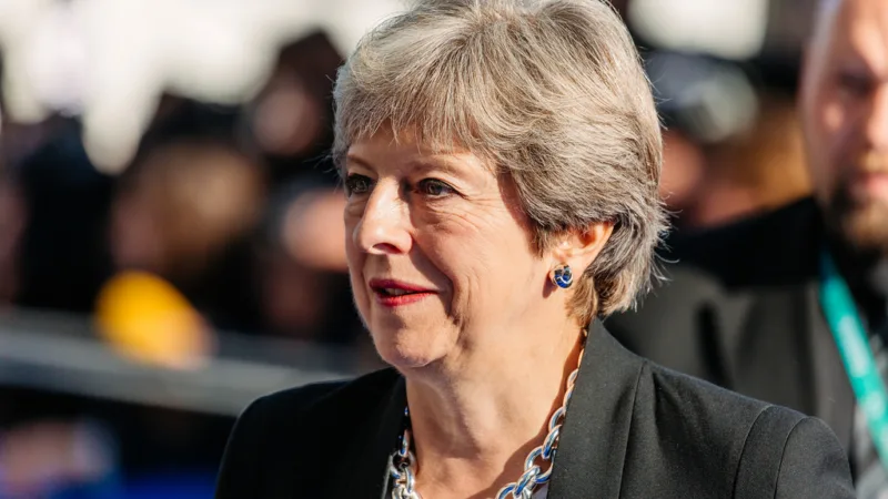 União Europeia aceita debater exigências de May para acordo do Brexit
