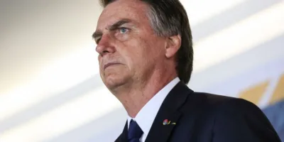 Ibovespa em queda; Bolsonaro se reúne com líderes partidários