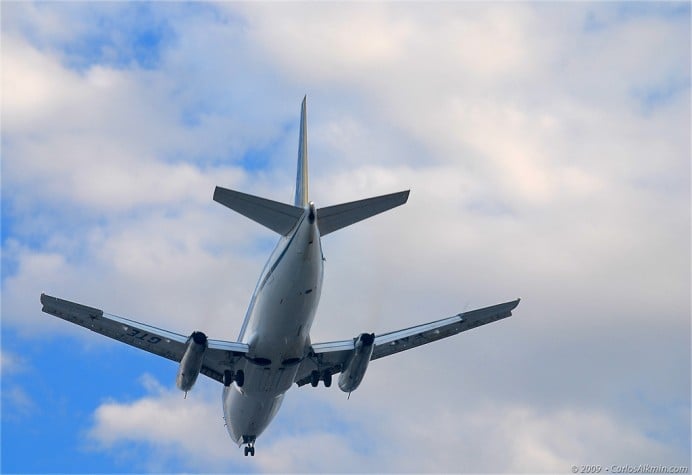 Boeing suspende entregas de 737 MAX 8 após acidentes