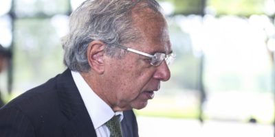Paulo Guedes descarta não incluir militares na reforma da Previdência