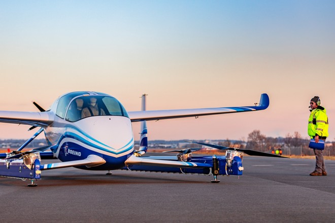 Carro voador da Boeing tem sucesso em seu primeiro voo