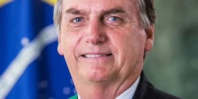 Bolsonaro afirma que Economia estuda tributação de dividendos