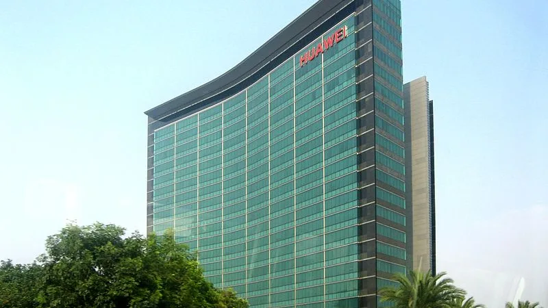 Polônia estuda proibir o uso de produtos da Huawei por órgãos públicos