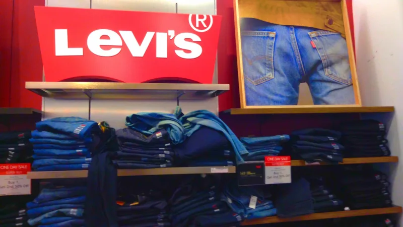 Dona da Levi’s, Levi Strauss estima levantar US$ 587 mi com IPO