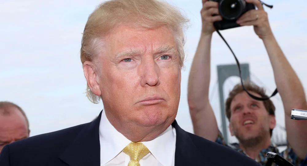 Donald Trump: Pelosi indica deputados para seguir com impeachment