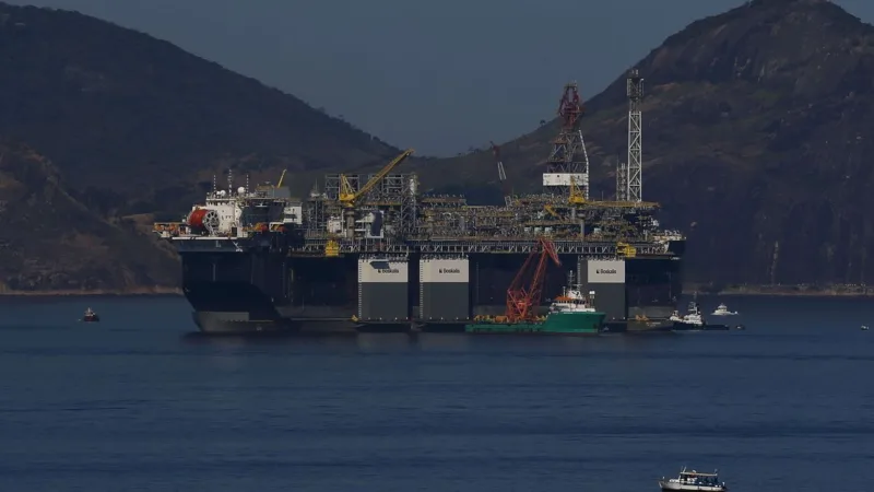 Fundo soberano da Noruega venderá fatias em empresas de petróleo